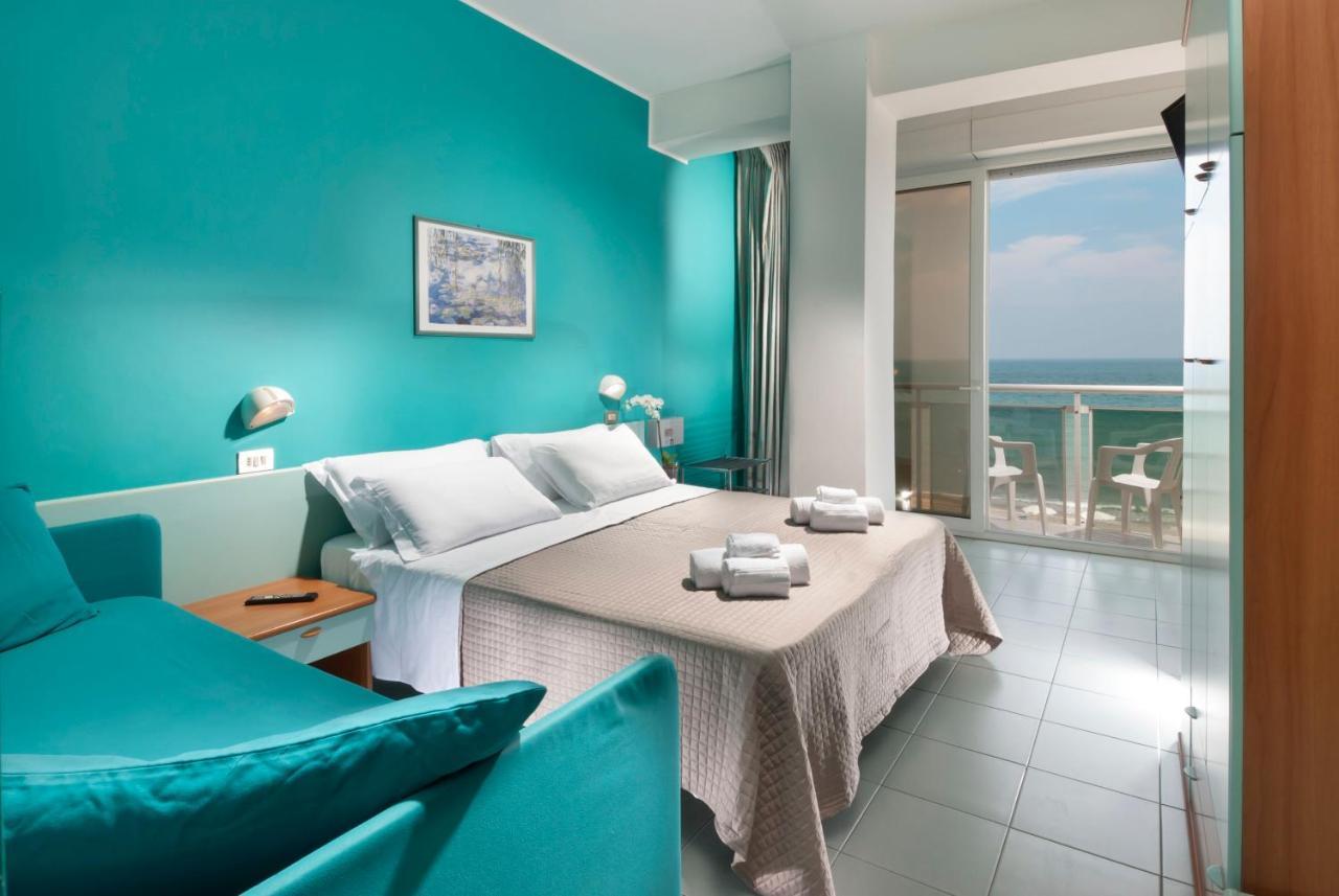 Hotel International Direttamente Sulla Sabbia Misano Adriatico Eksteriør billede